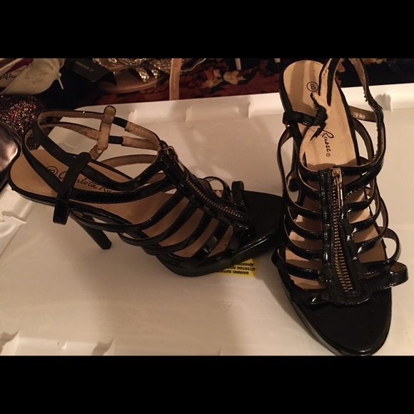 Charlotte Russe Black Patent Leather Sandal,Size 8 - Picture 2 of 3